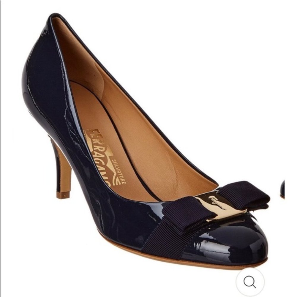 Salvatore Ferragamo- Navy blue Patent leather heel